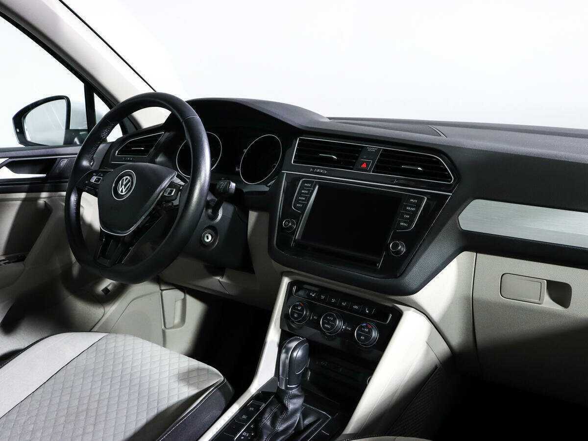 Купить Volkswagen Tiguan с пробегом. Фото: #6
