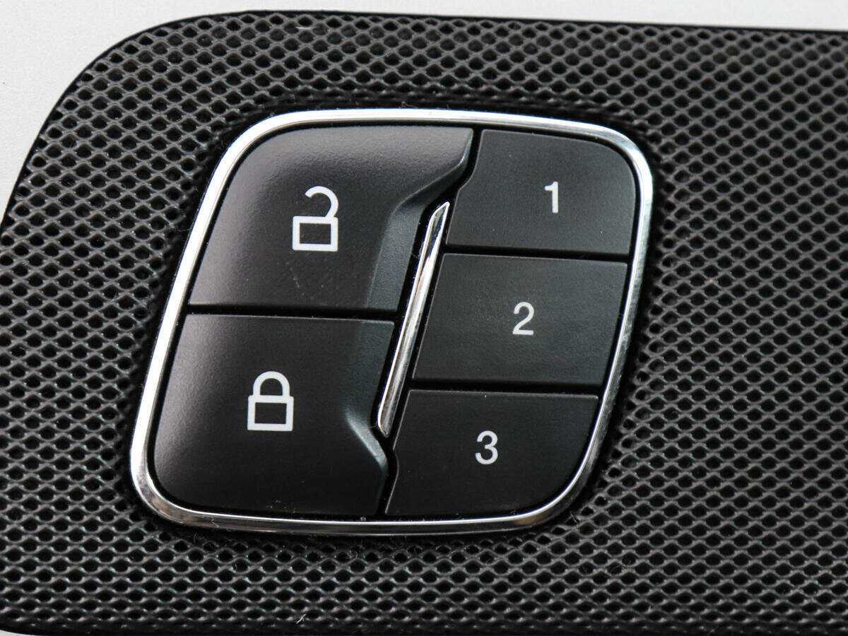 Купить Ford Explorer с пробегом. Фото: #11