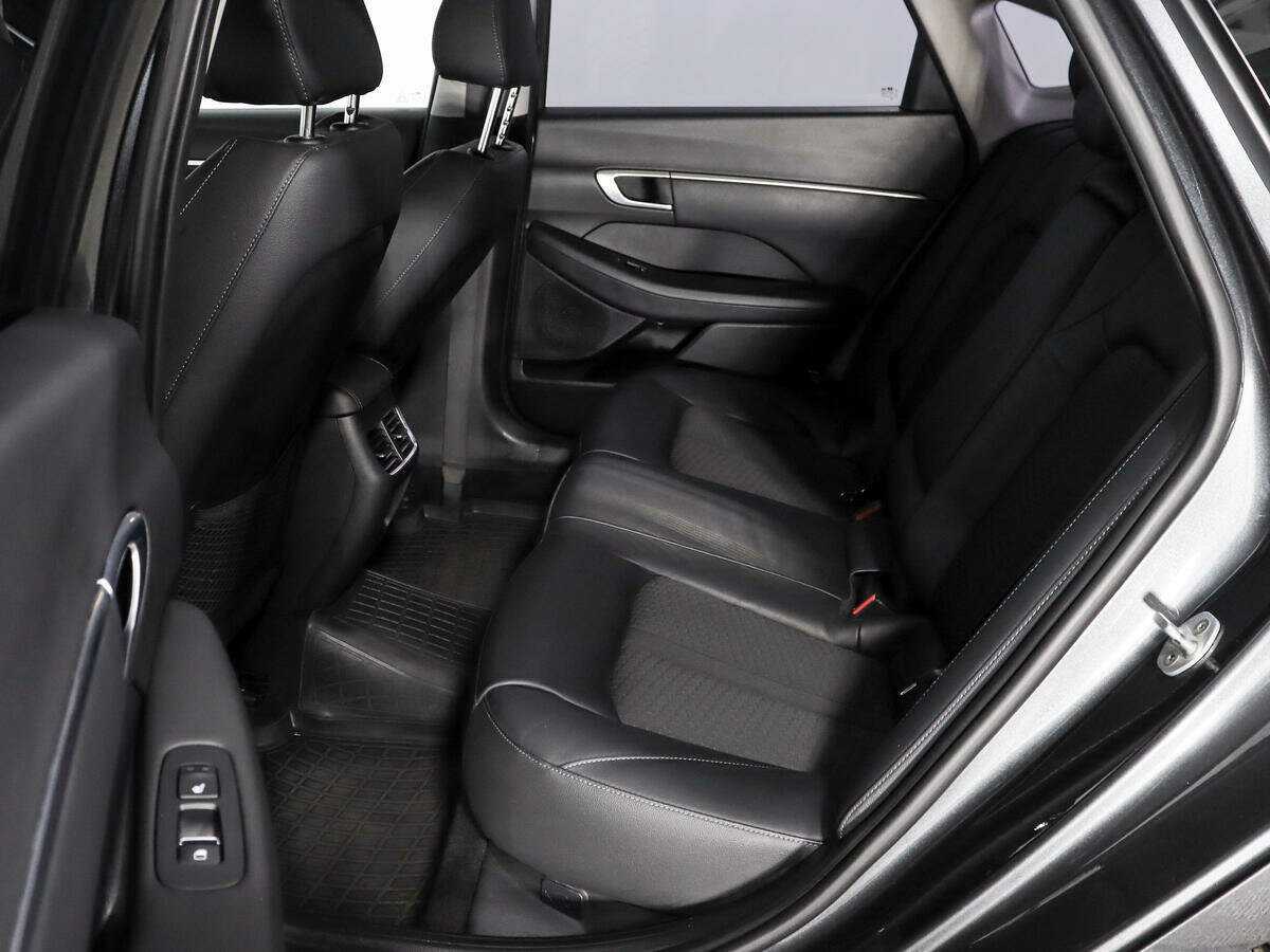 Купить Hyundai Sonata с пробегом. Фото: #8