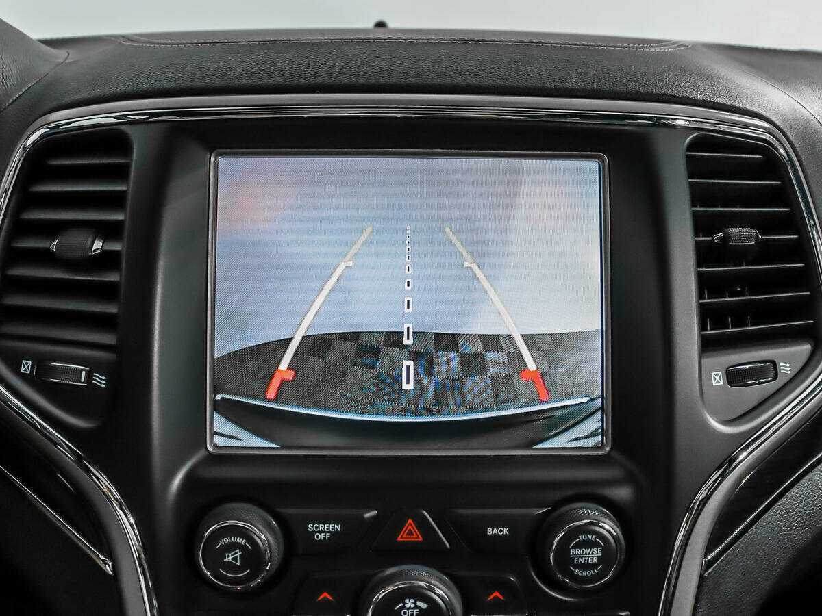 Купить Jeep Grand Cherokee с пробегом. Фото: #18