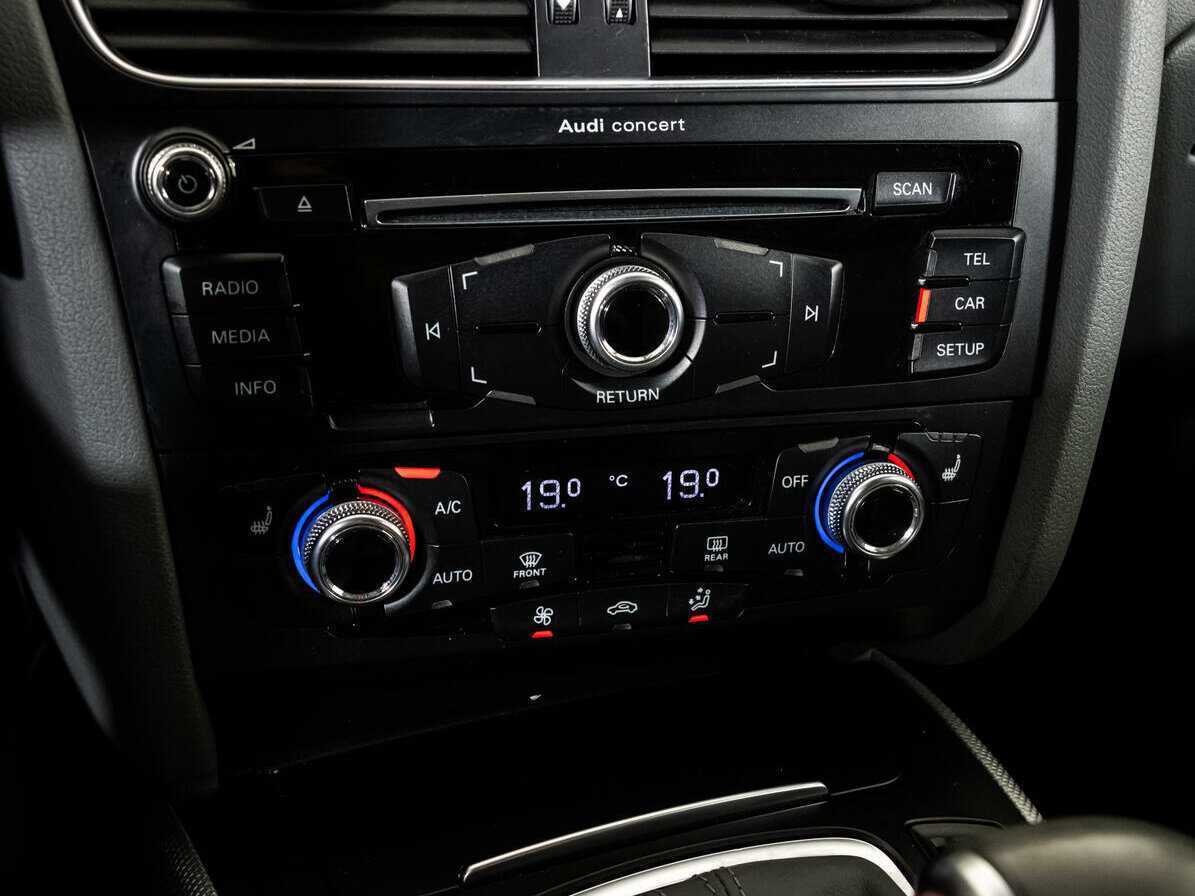 Купить Audi A4 с пробегом. Фото: #14