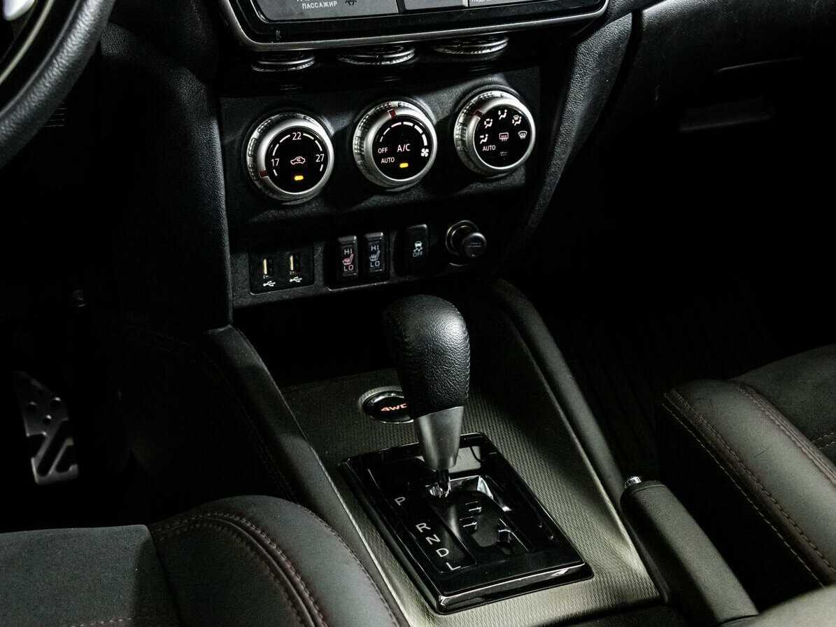 Купить Mitsubishi ASX с пробегом. Фото: #10