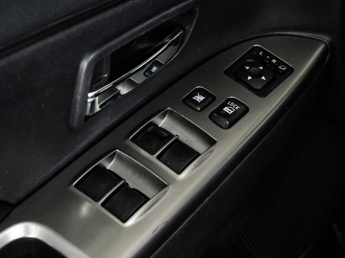 Купить Mitsubishi ASX с пробегом. Фото: #15