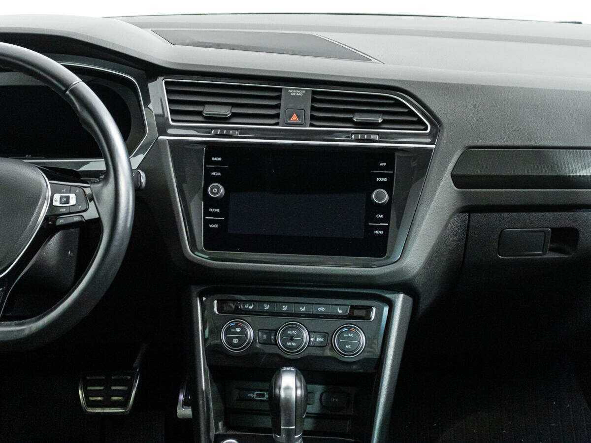 Купить Volkswagen Tiguan с пробегом. Фото: #13