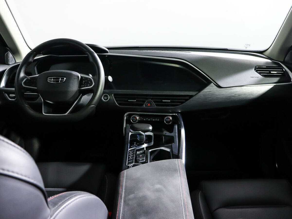 Купить Geely Tugella с пробегом. Фото: #9