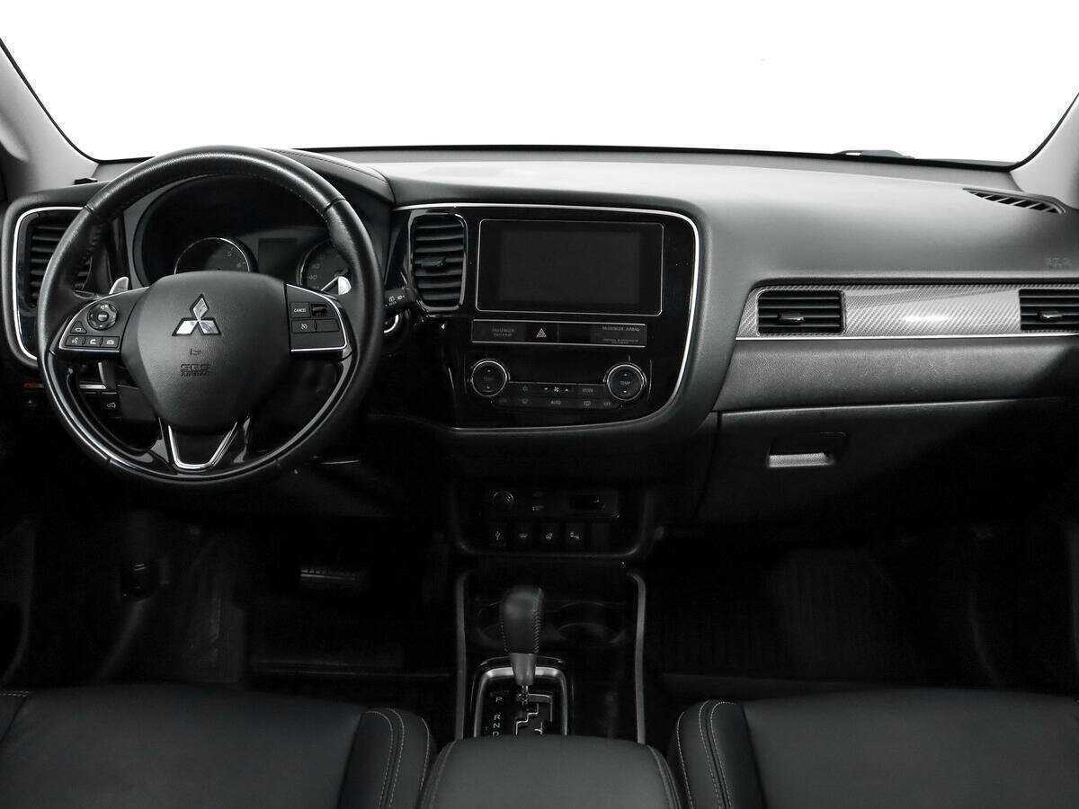 Купить Mitsubishi Outlander с пробегом. Фото: #10