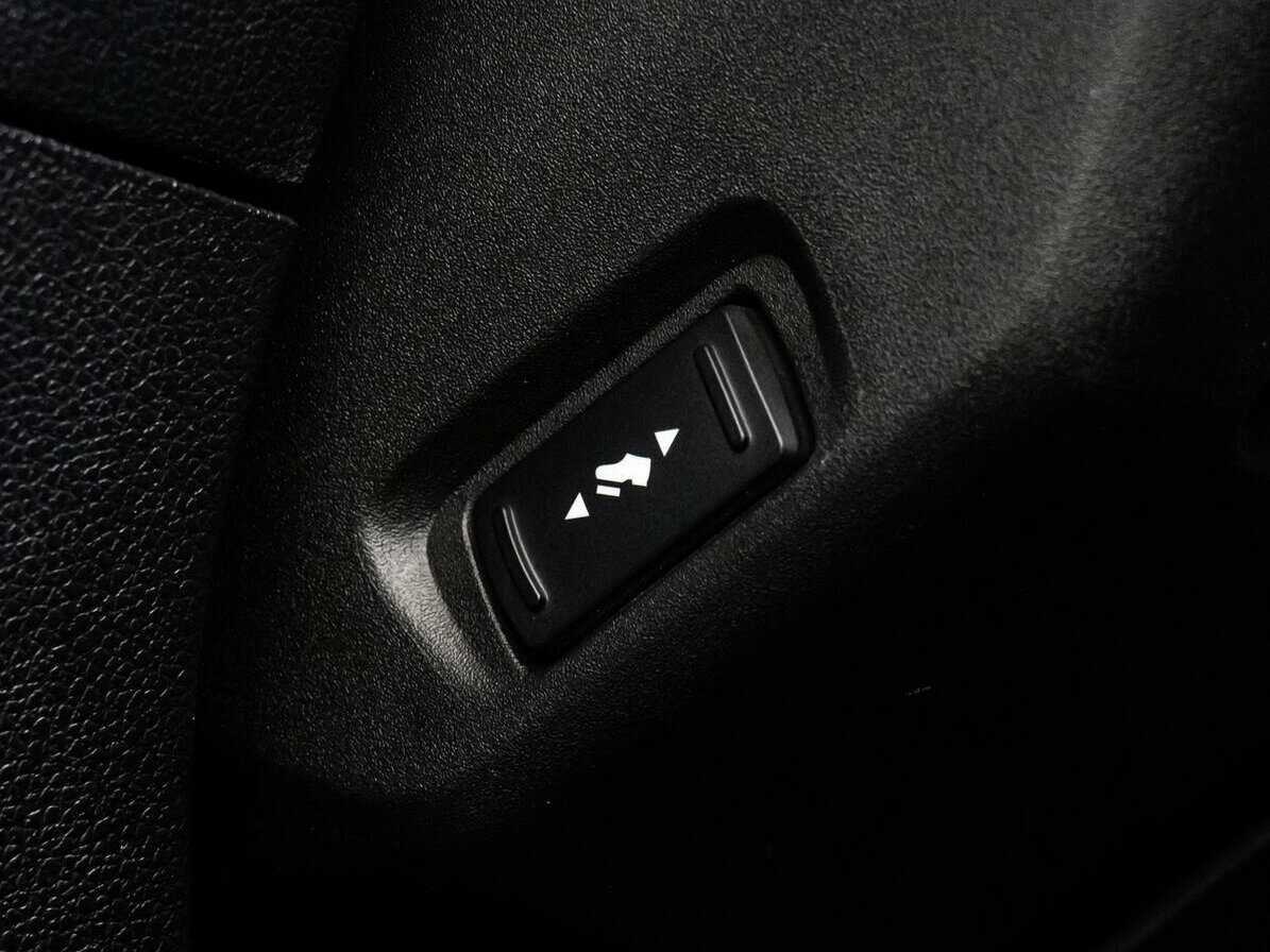 Купить Ford Explorer с пробегом. Фото: #20