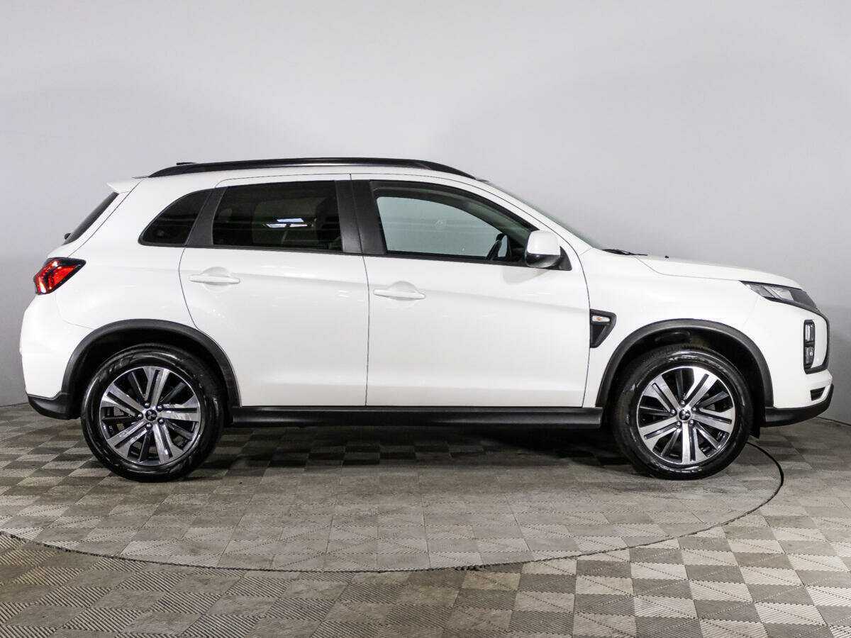Купить Mitsubishi ASX с пробегом. Фото: #3
