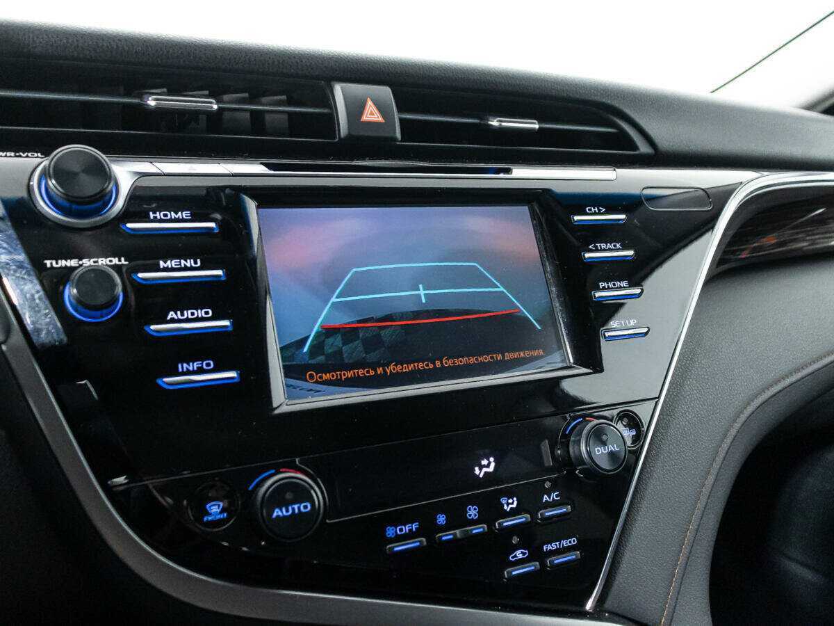 Купить Toyota Camry с пробегом. Фото: #14