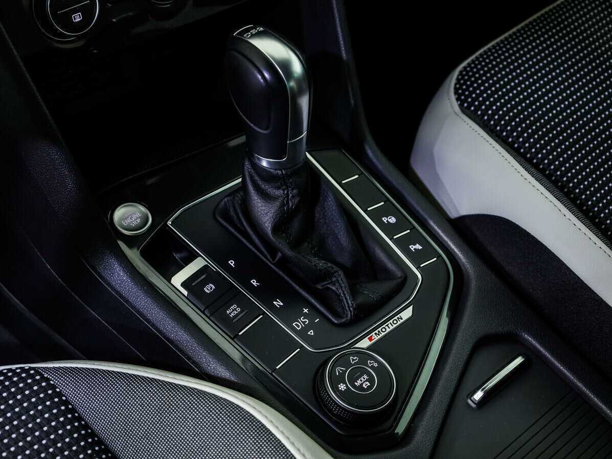 Купить Volkswagen Tiguan с пробегом. Фото: #14