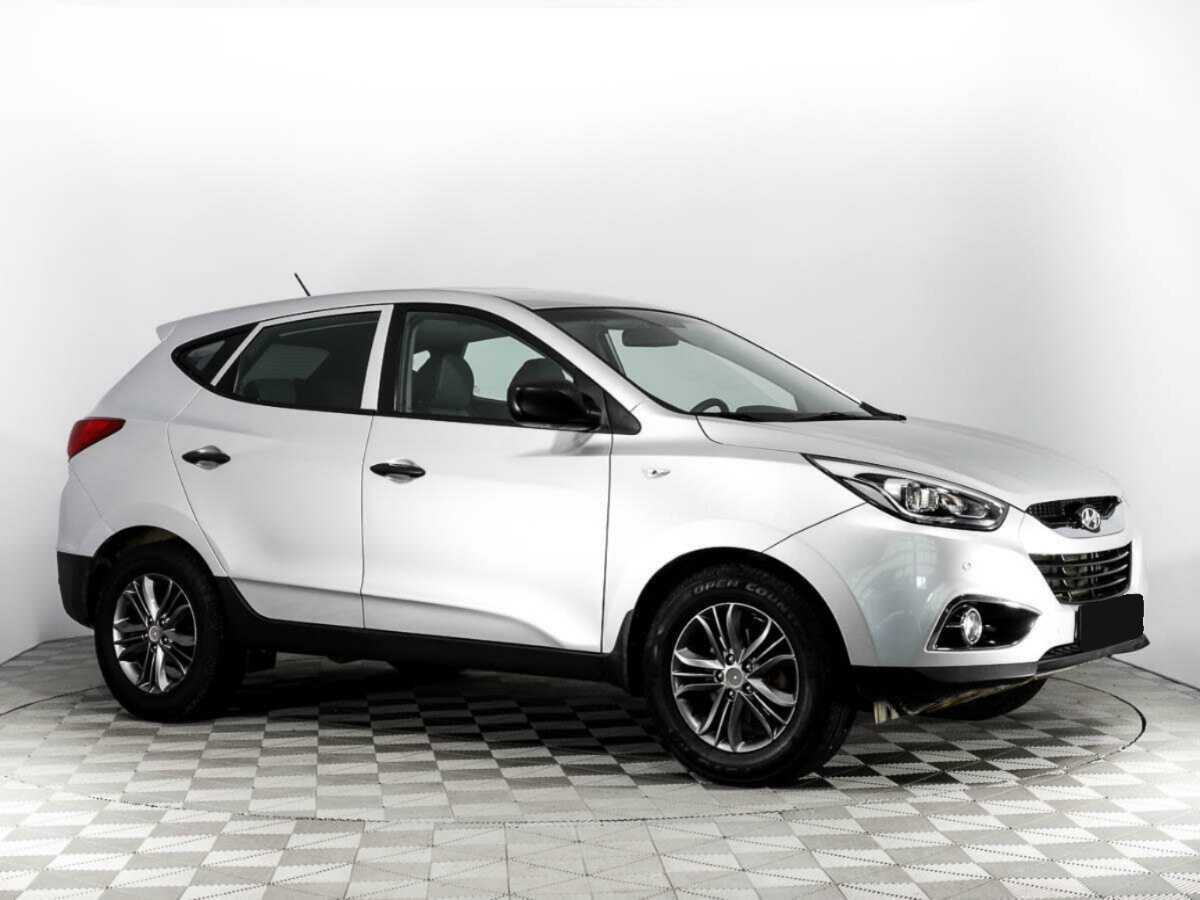 Купить Hyundai ix35 с пробегом. Фото: #2