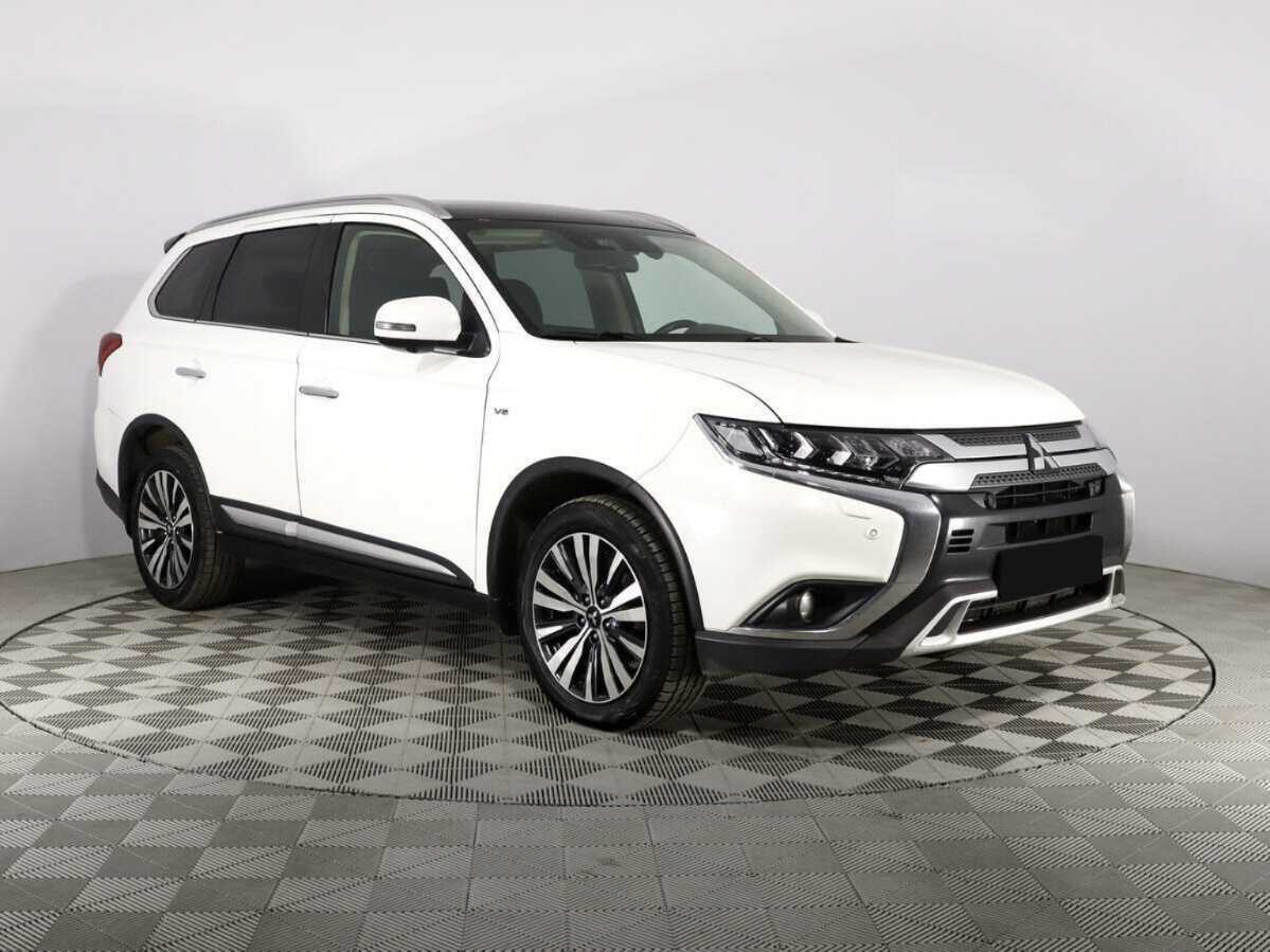 Купить Mitsubishi Outlander с пробегом. Фото: #2
