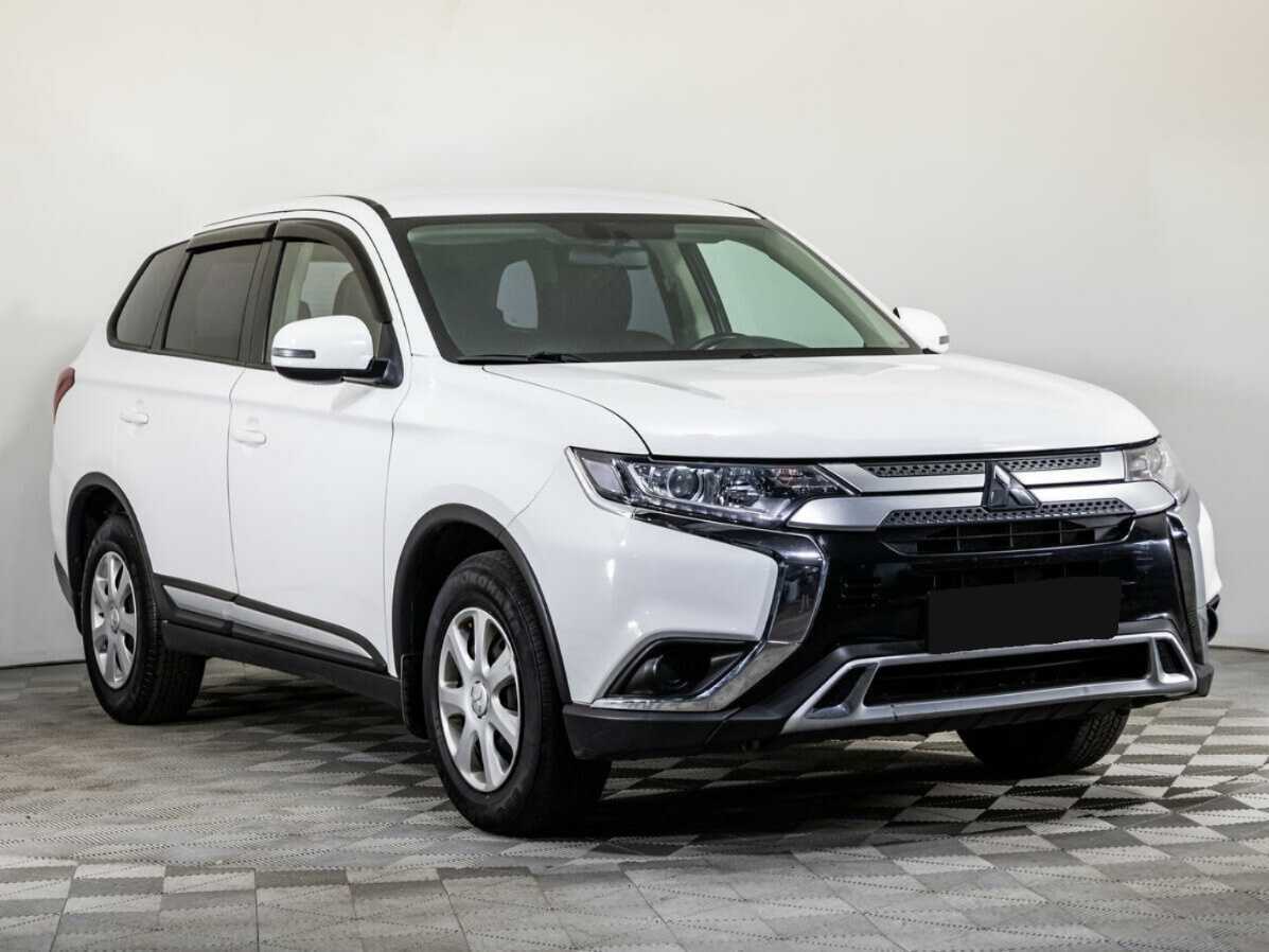 Купить Mitsubishi Outlander с пробегом. Фото: #2