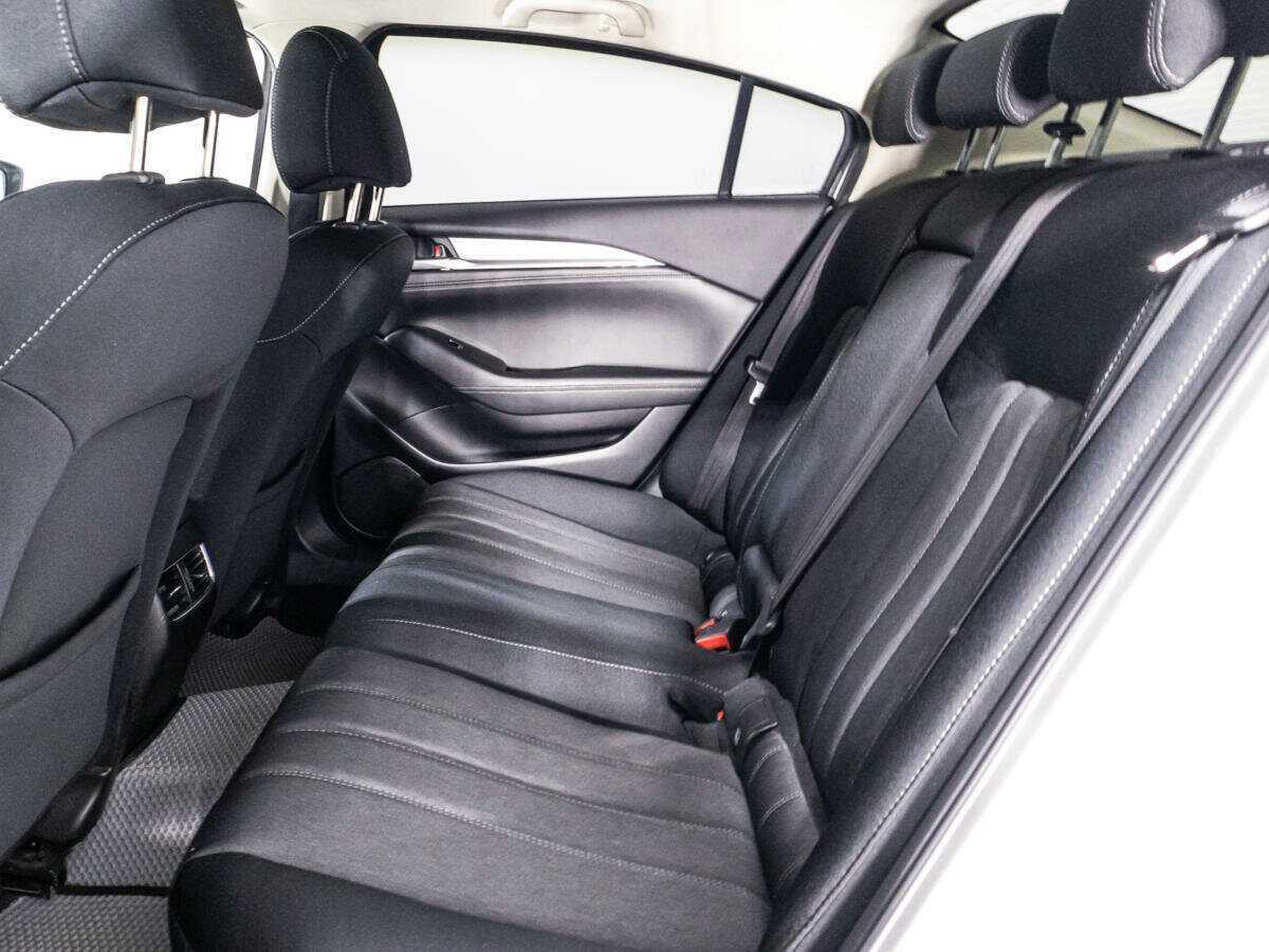 Купить Mazda 6 с пробегом. Фото: #9