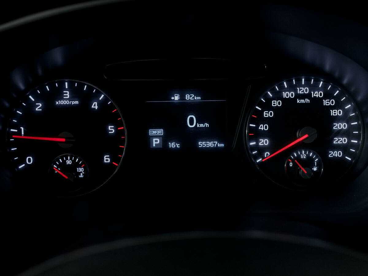 Купить Kia Sorento с пробегом. Фото: #10