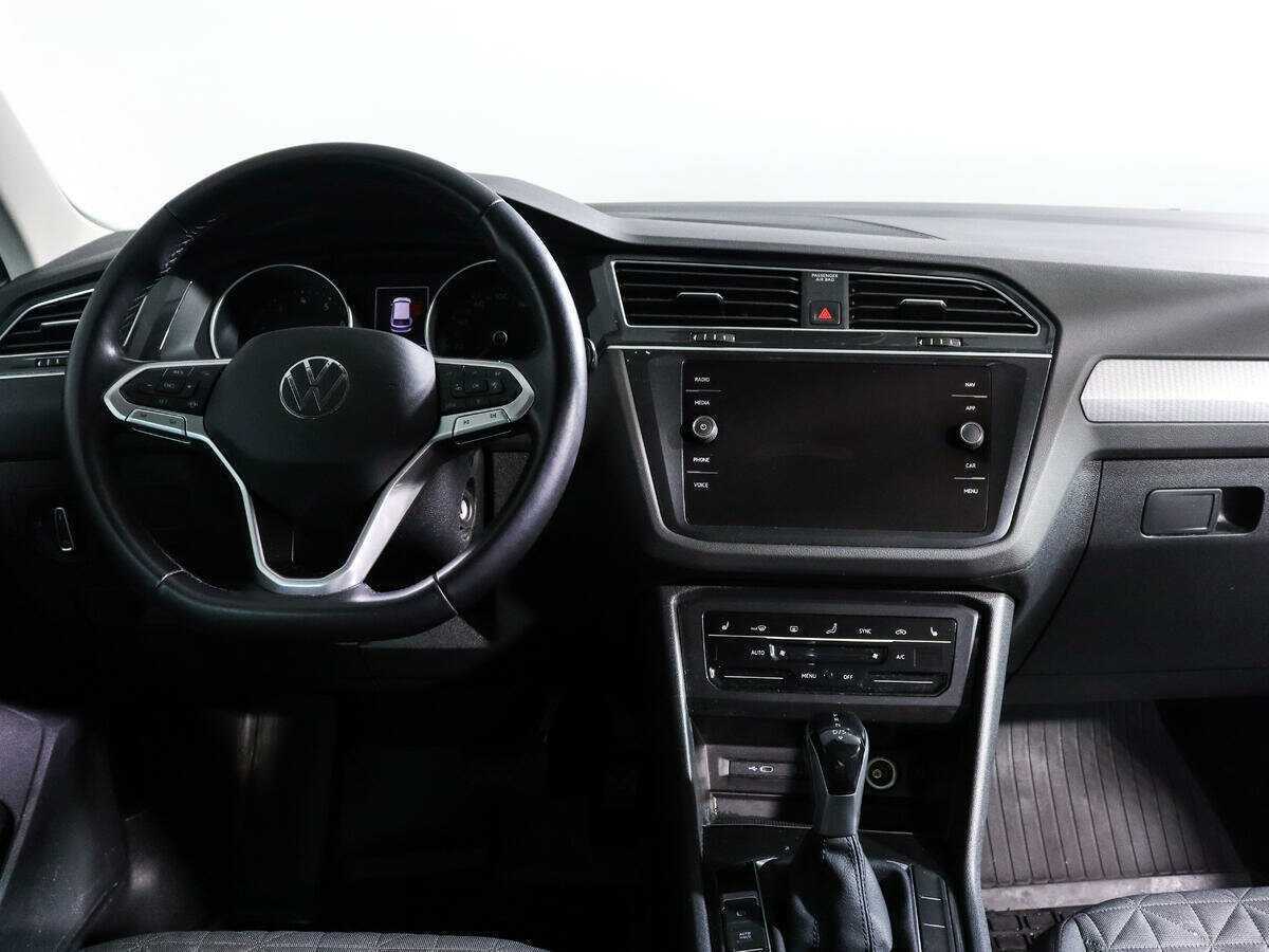 Купить Volkswagen Tiguan с пробегом. Фото: #11