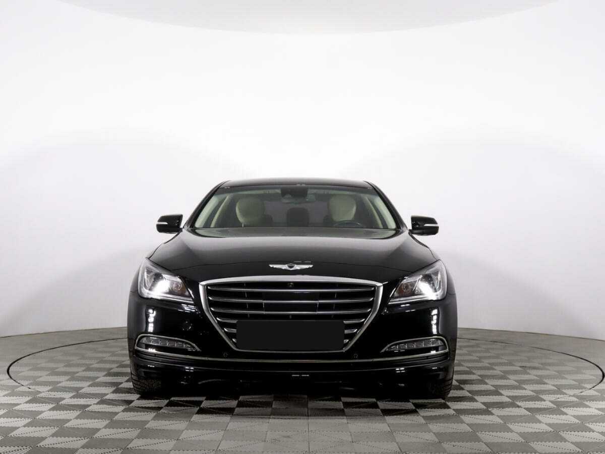 Купить Hyundai Genesis с пробегом. Фото: #1