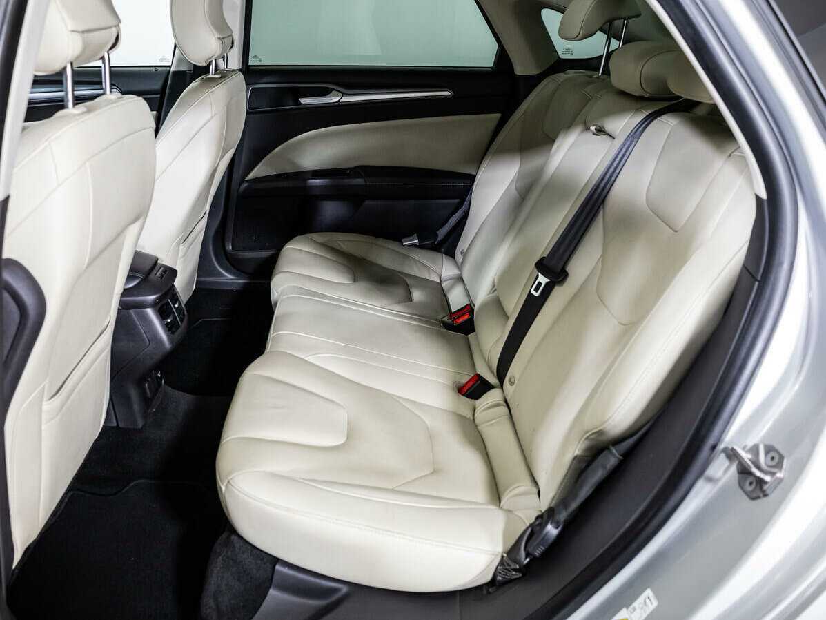 Купить Ford Mondeo с пробегом. Фото: #9