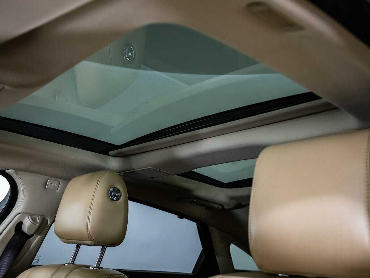 Купить Jaguar XJ с пробегом. Фото: #27