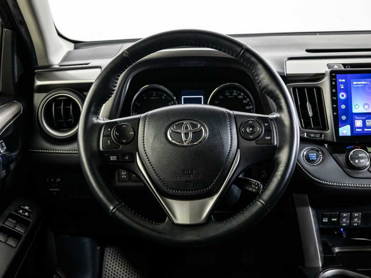 Купить Toyota RAV4 с пробегом. Фото: #13