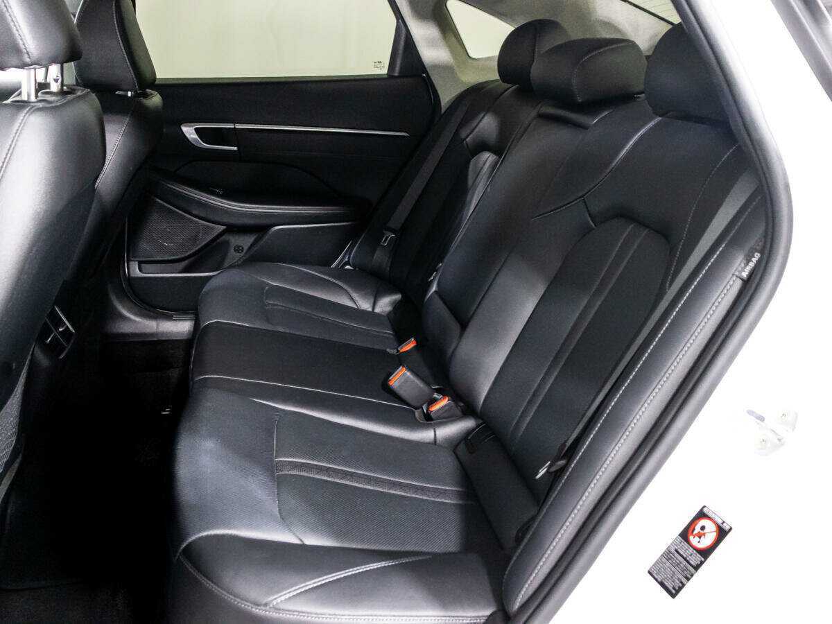 Купить Hyundai Sonata с пробегом. Фото: #9