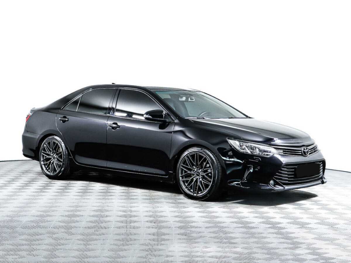 Купить Toyota Camry с пробегом. Фото: #1