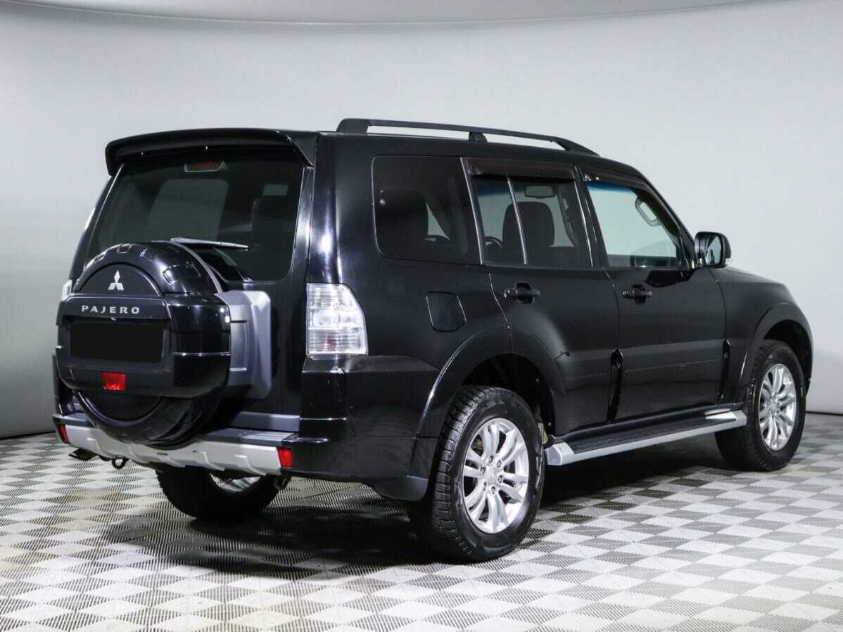 Купить Mitsubishi Pajero с пробегом. Фото: #3
