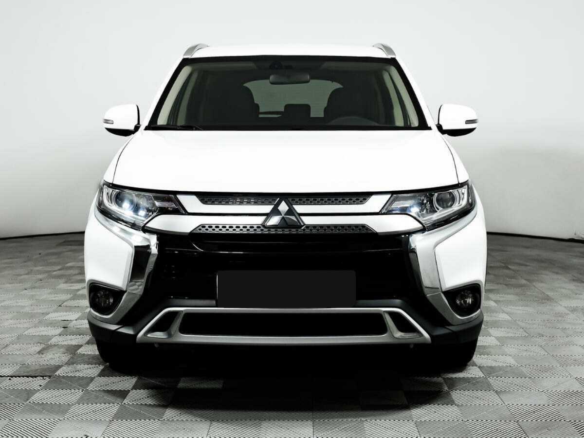 Купить Mitsubishi Outlander с пробегом. Фото: #1