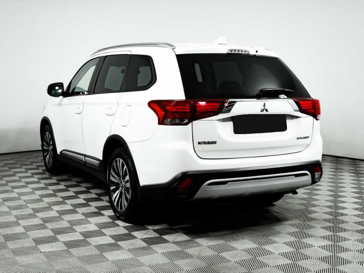 Купить Mitsubishi Outlander с пробегом. Фото: #6
