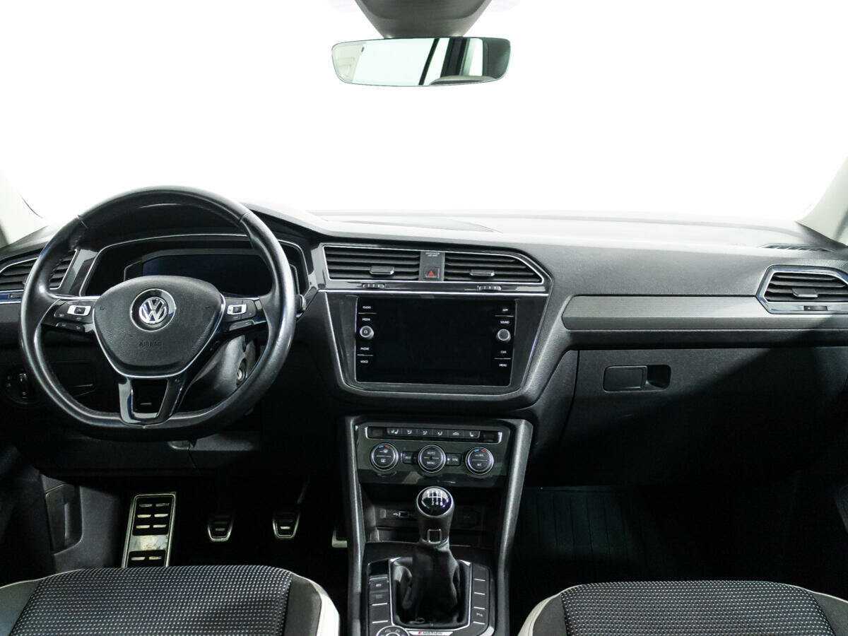 Купить Volkswagen Tiguan с пробегом. Фото: #12