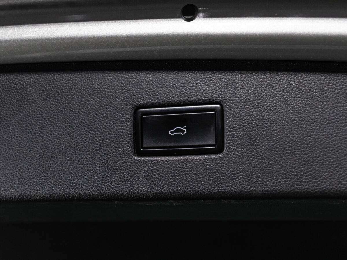 Купить Volkswagen Tiguan с пробегом. Фото: #14