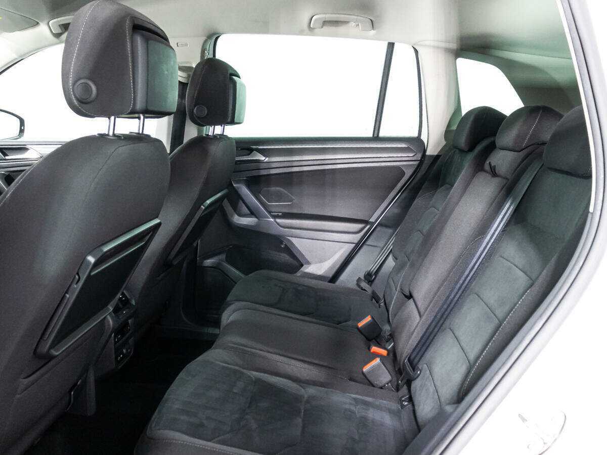 Купить Volkswagen Tiguan с пробегом. Фото: #9