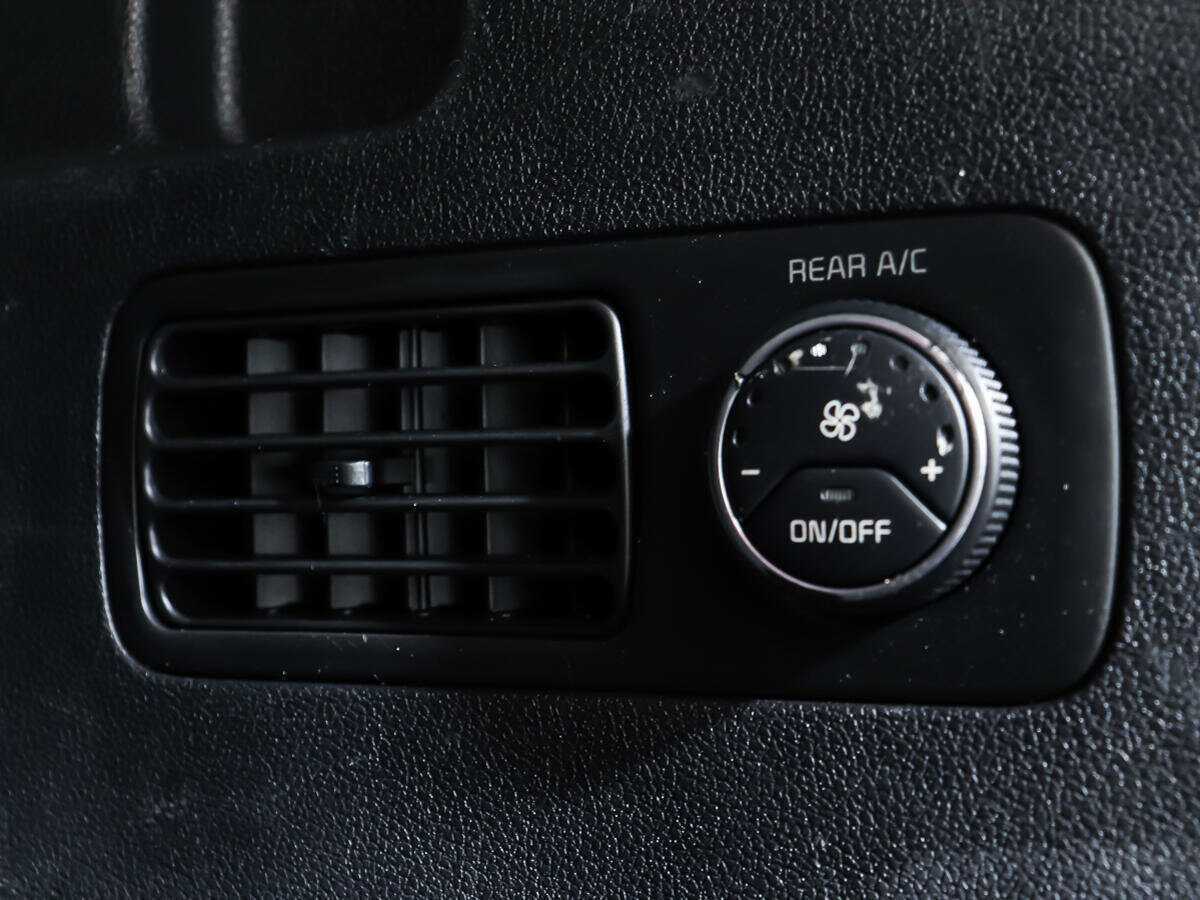 Купить Kia Sorento с пробегом. Фото: #15