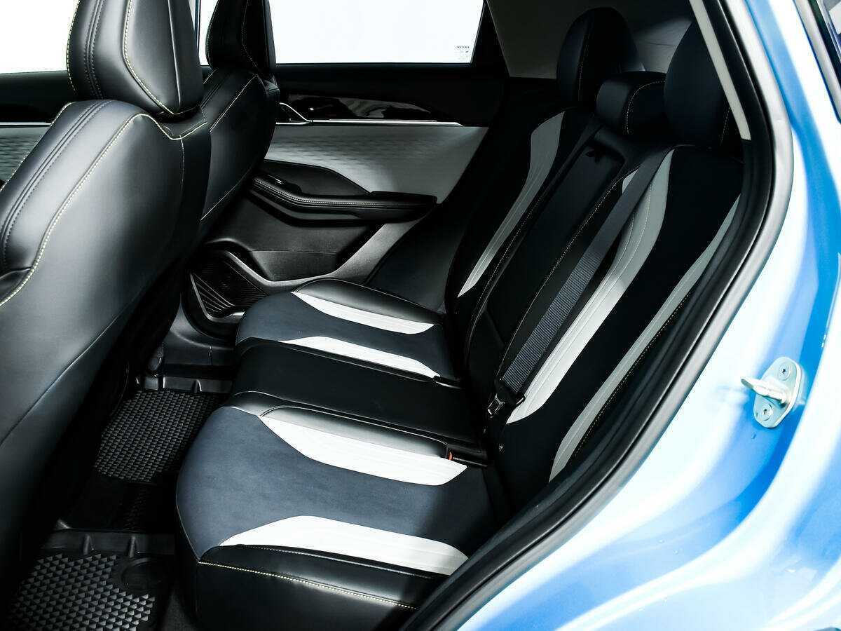 Купить Geely Coolray с пробегом. Фото: #11