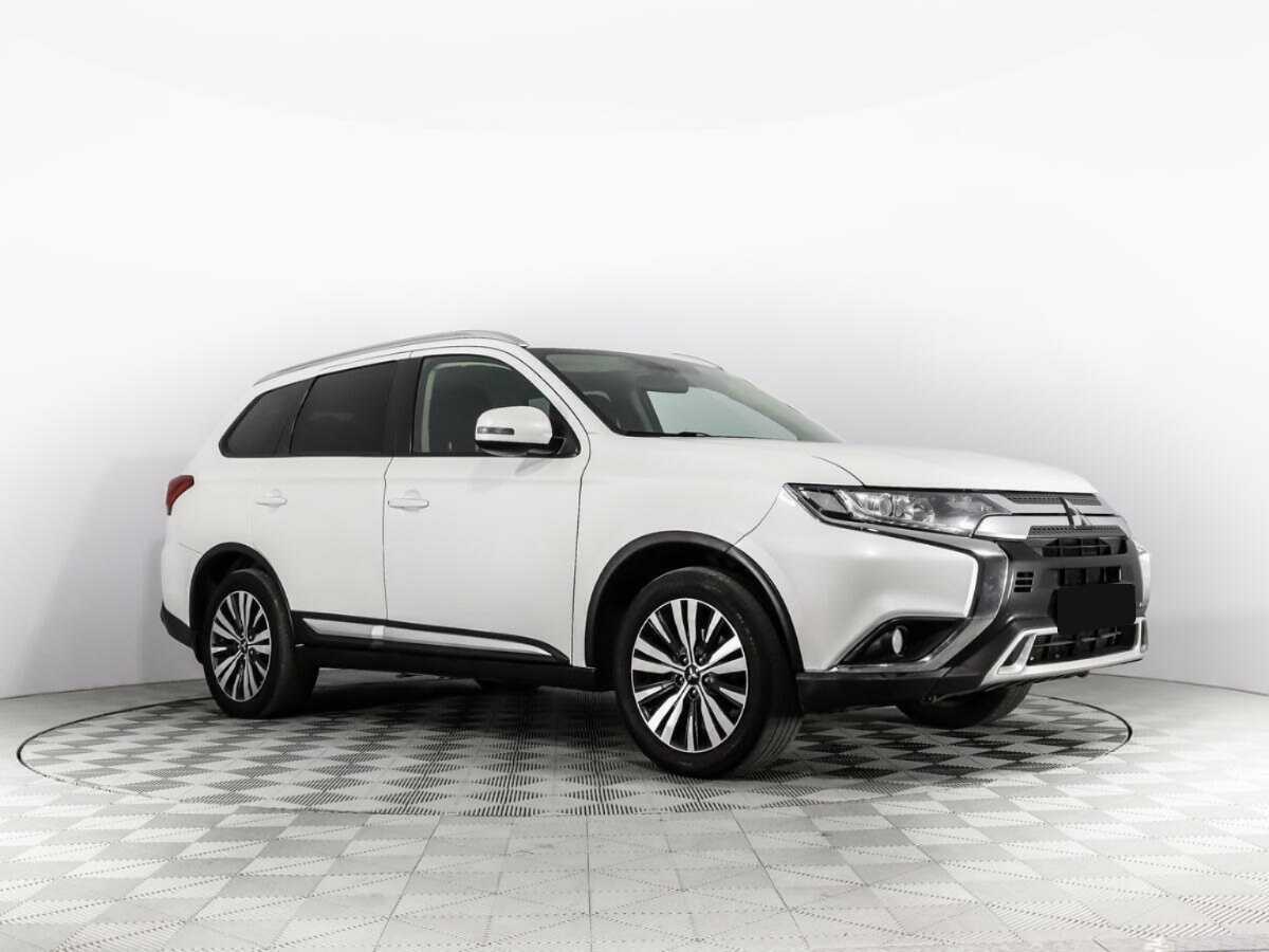 Купить Mitsubishi Outlander с пробегом. Фото: #2