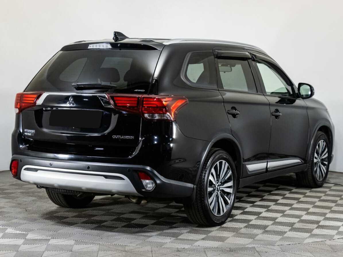 Купить Mitsubishi Outlander с пробегом. Фото: #4