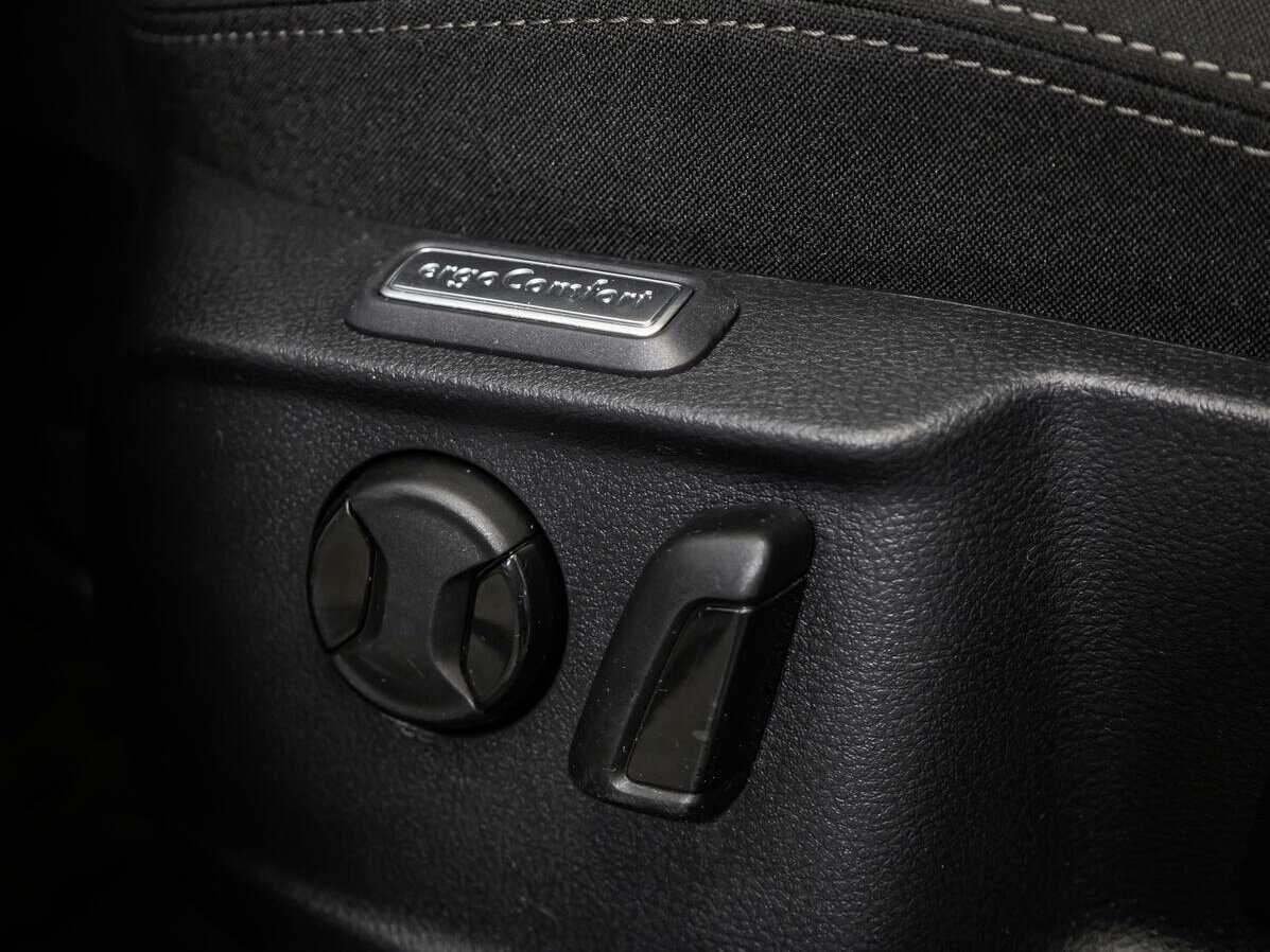 Купить Volkswagen Passat с пробегом. Фото: #15