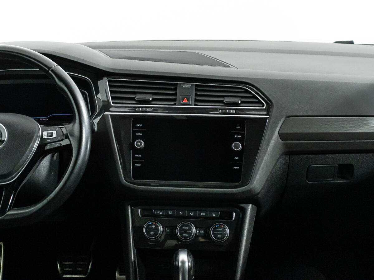 Купить Volkswagen Tiguan с пробегом. Фото: #13