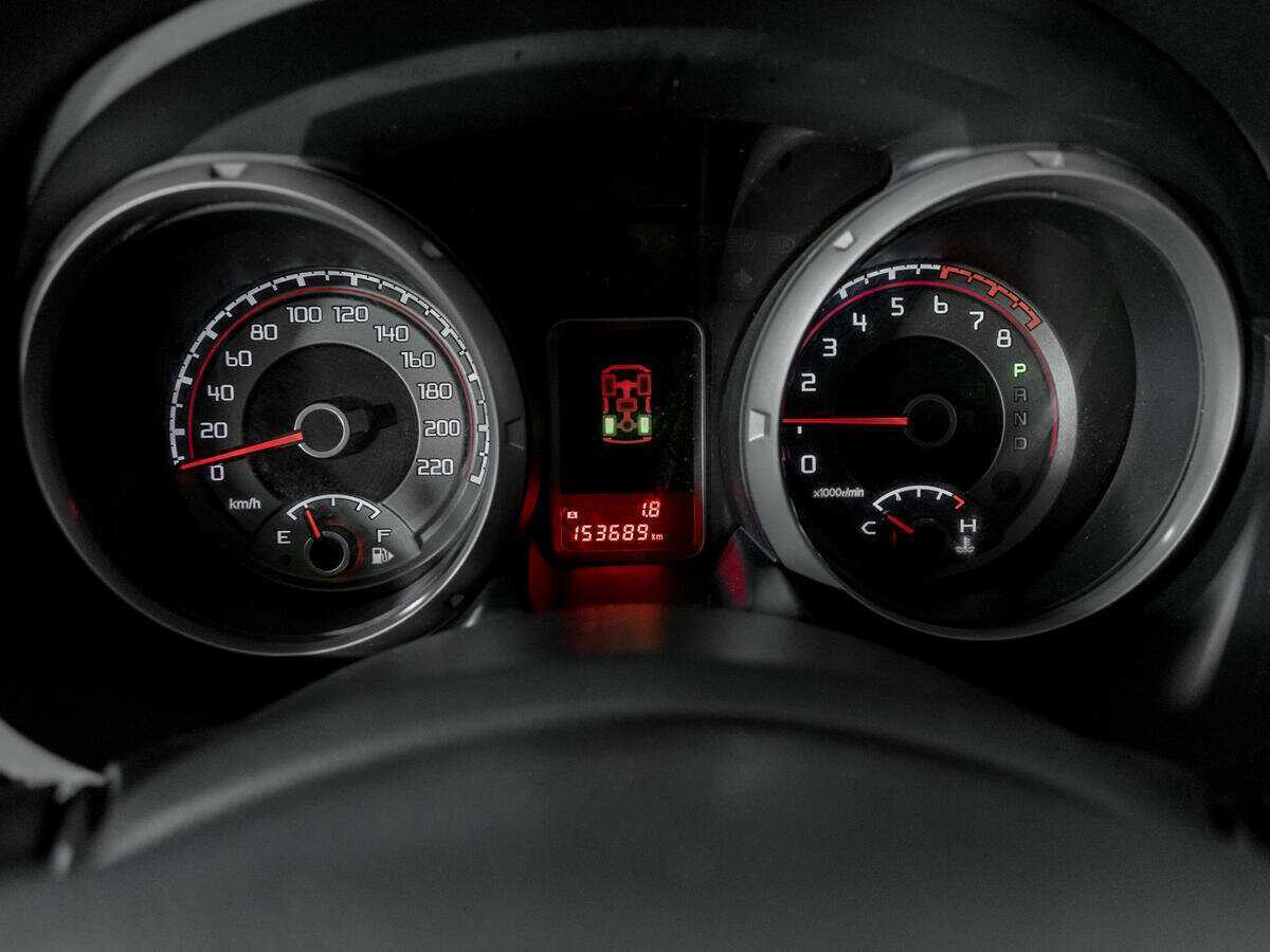Купить Mitsubishi Pajero с пробегом. Фото: #10