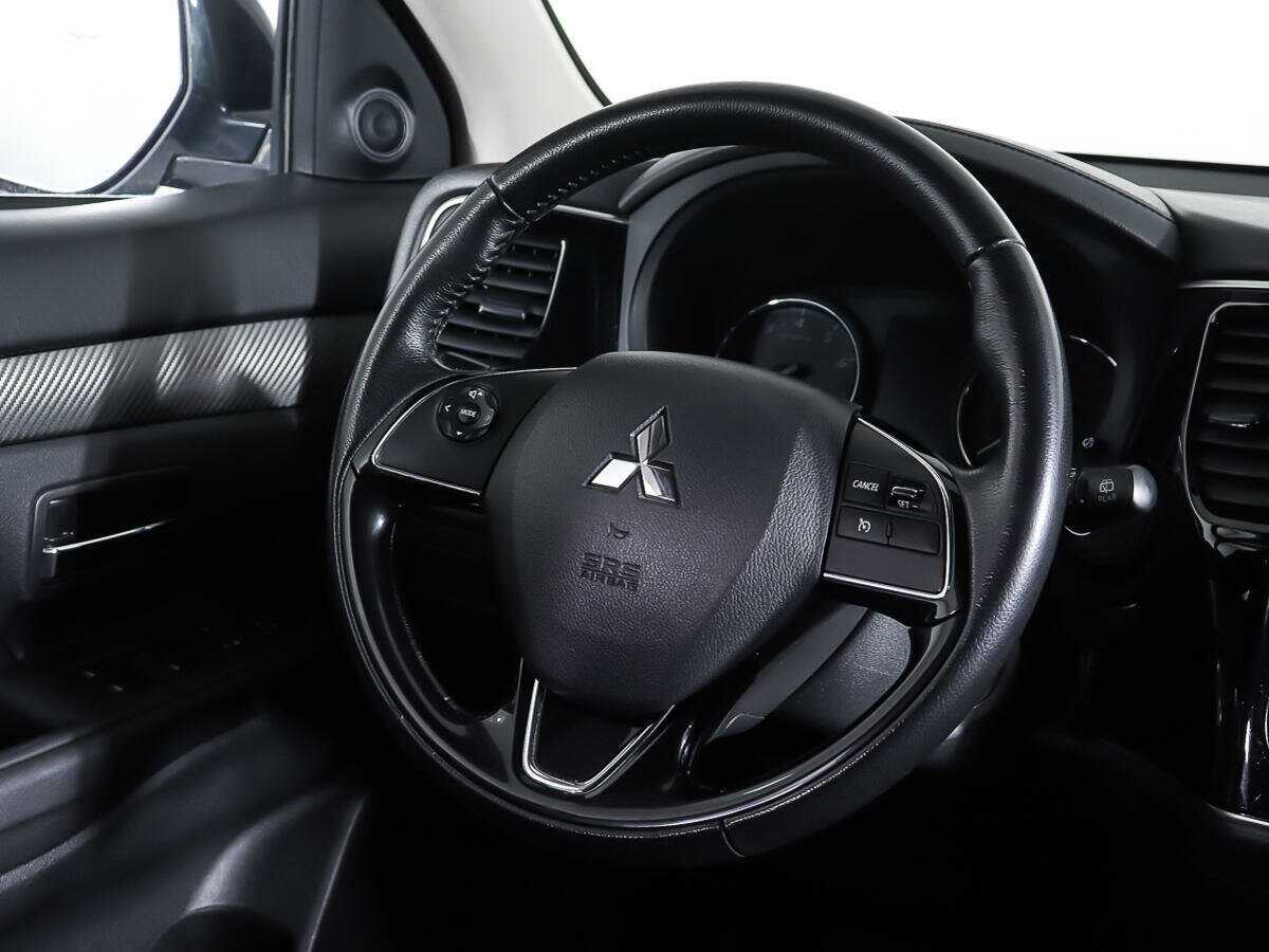 Купить Mitsubishi Outlander с пробегом. Фото: #14