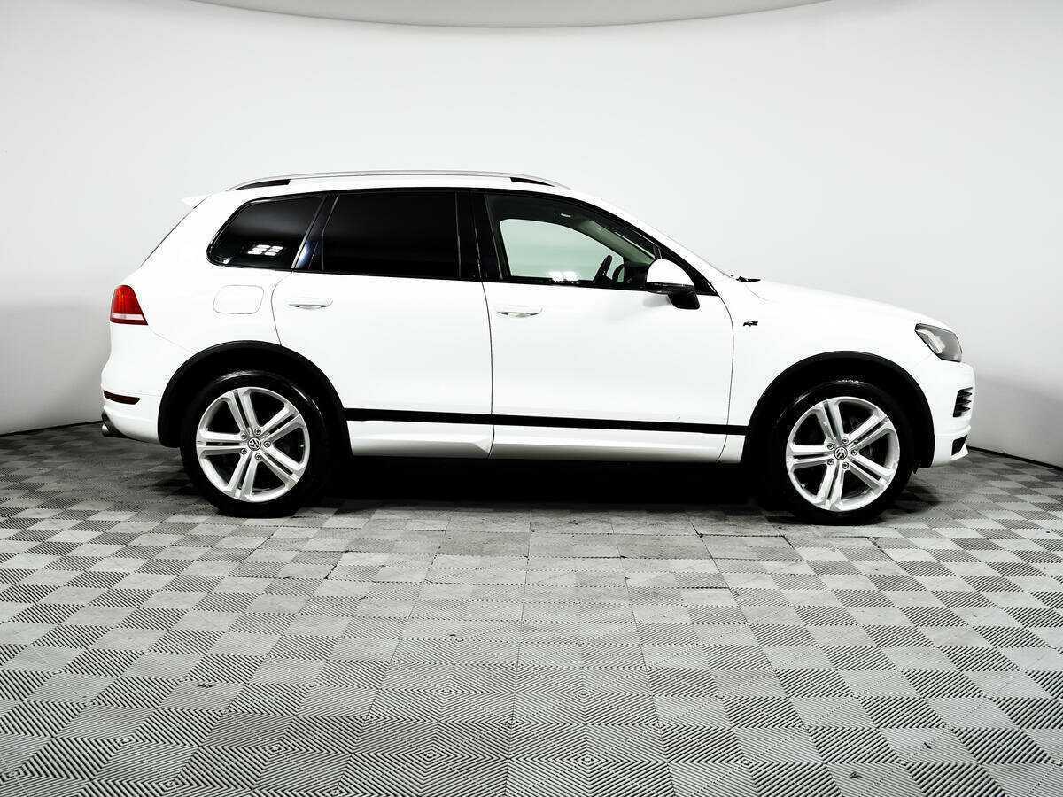 Купить Volkswagen Touareg с пробегом. Фото: #3