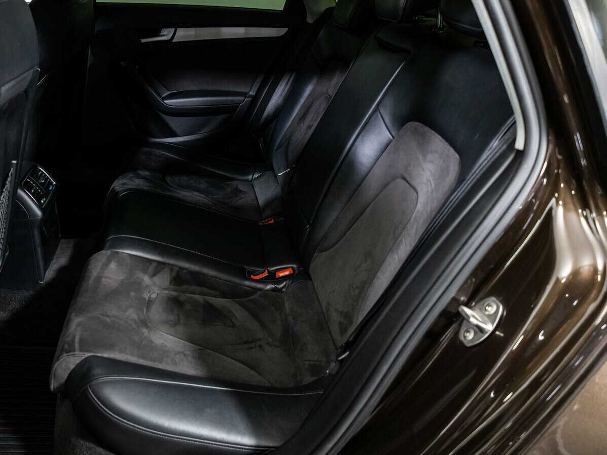 Купить Audi A4 с пробегом. Фото: #7