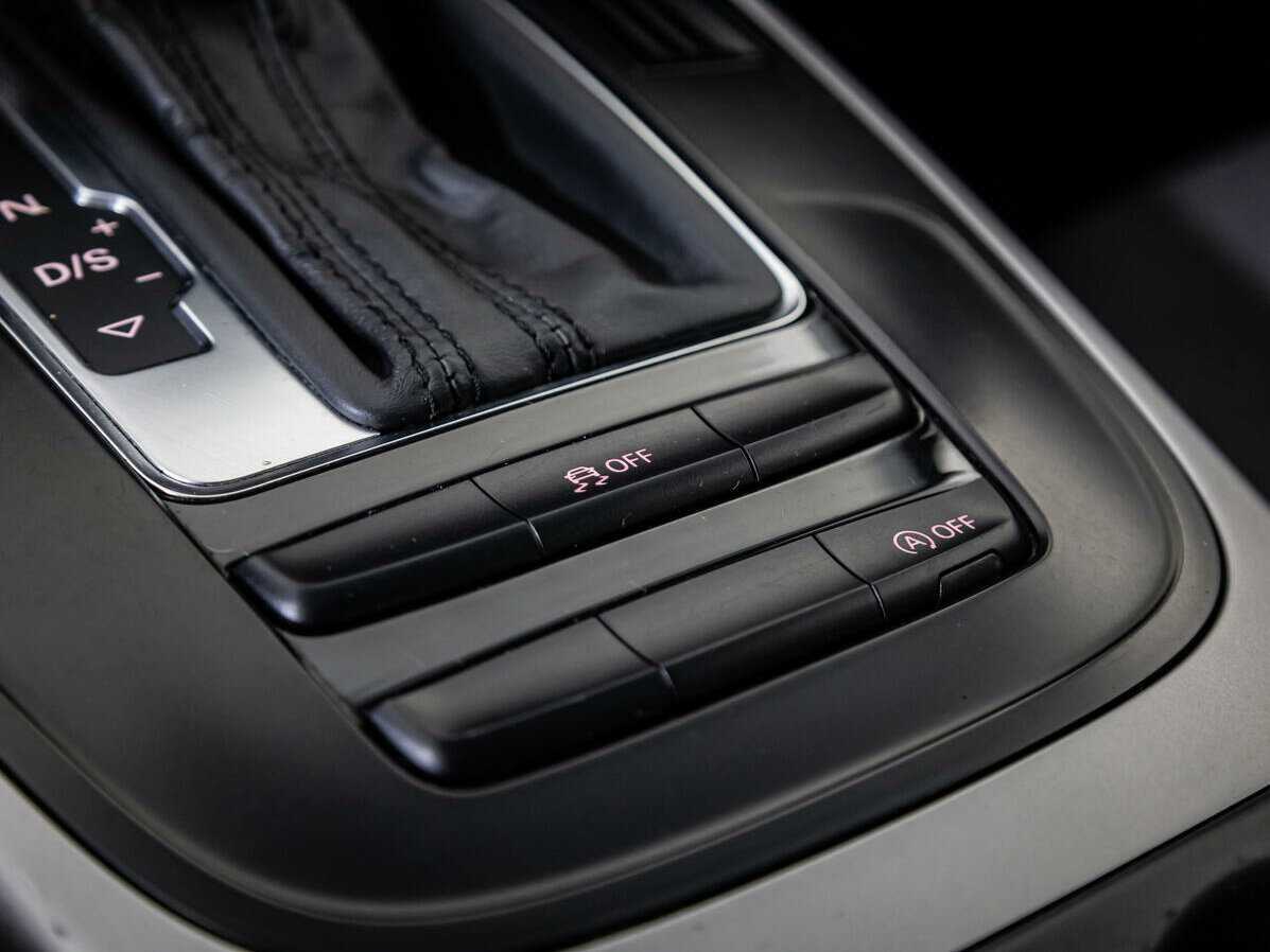 Купить Audi A4 с пробегом. Фото: #13