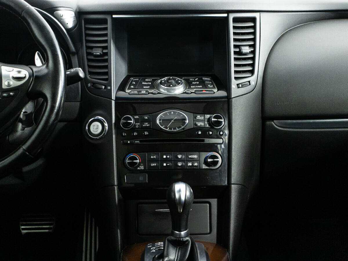 Купить Infiniti FX с пробегом. Фото: #13