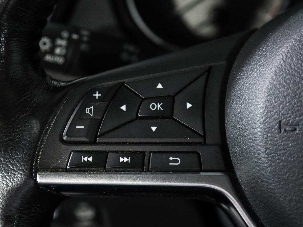 Купить Nissan X-Trail с пробегом. Фото: #17