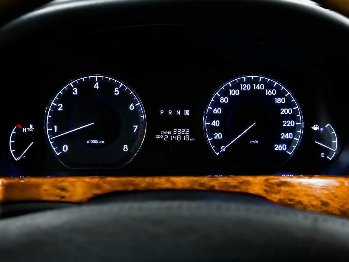 Купить Hyundai Equus с пробегом. Фото: #7