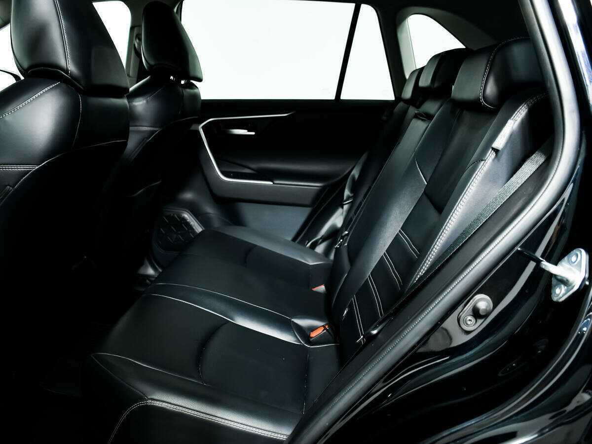 Купить Toyota RAV4 с пробегом. Фото: #11