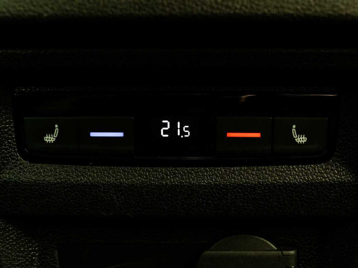 Купить Volkswagen Tiguan с пробегом. Фото: #16