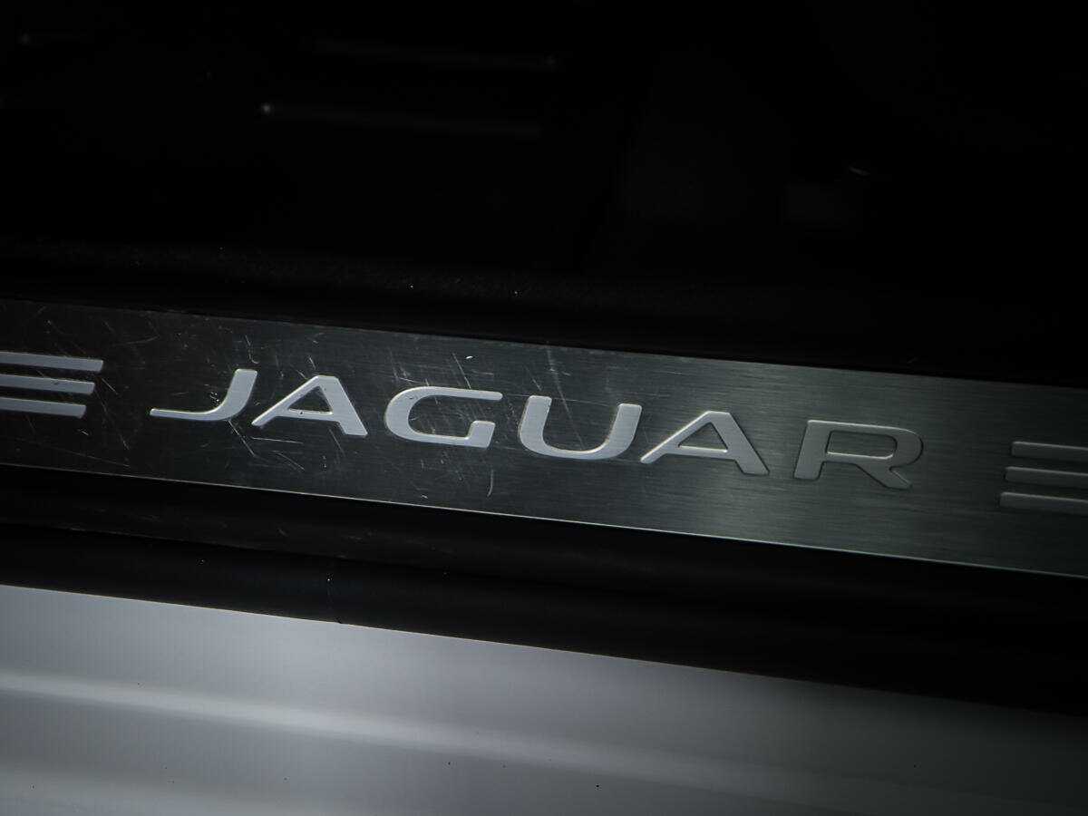 Купить Jaguar XF с пробегом. Фото: #15