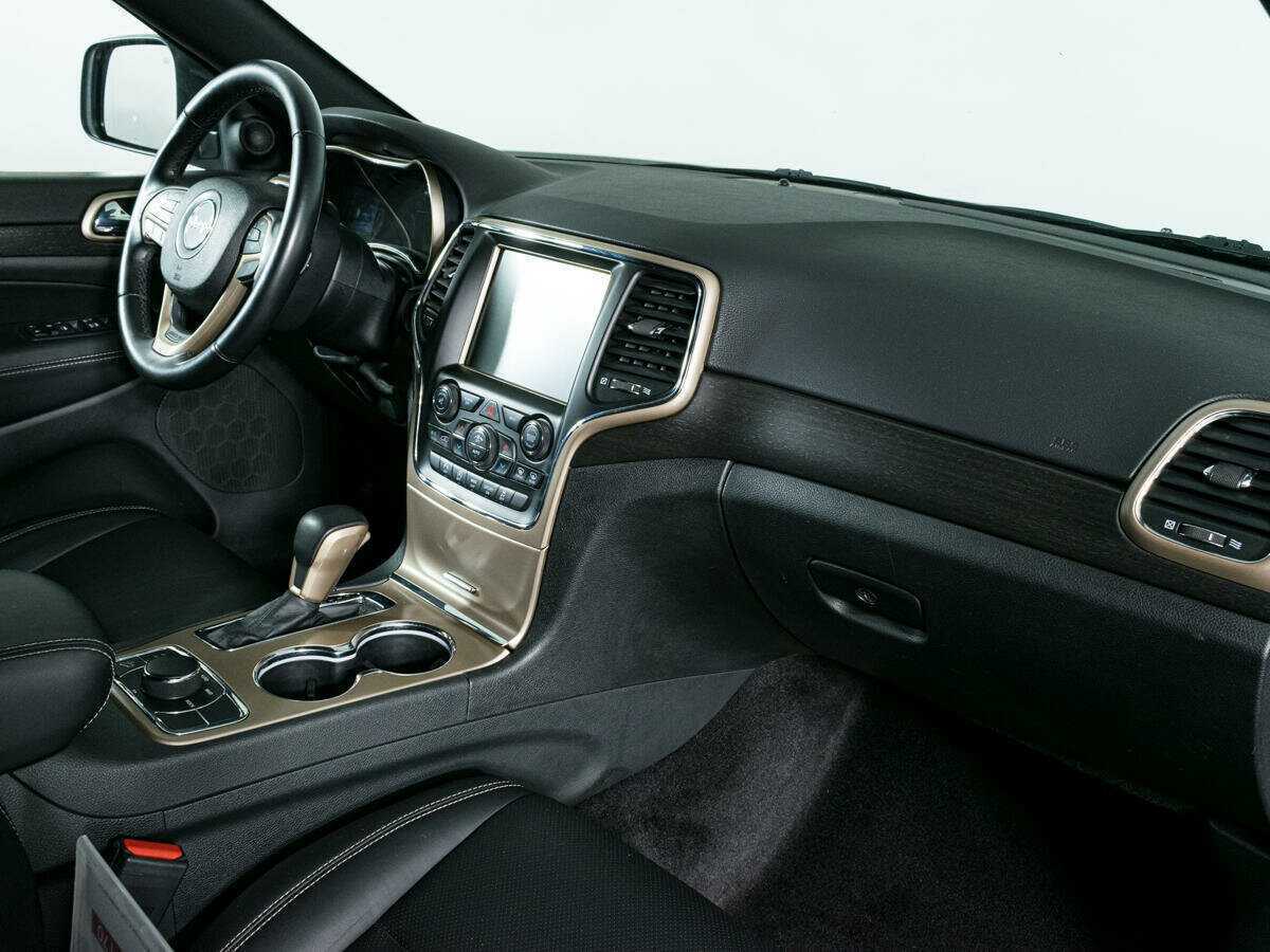 Купить Jeep Grand Cherokee с пробегом. Фото: #8